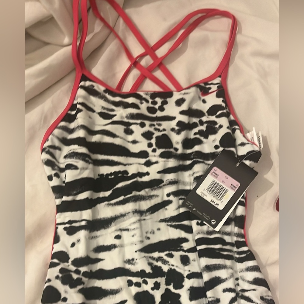 New Nike swimsuit size 6